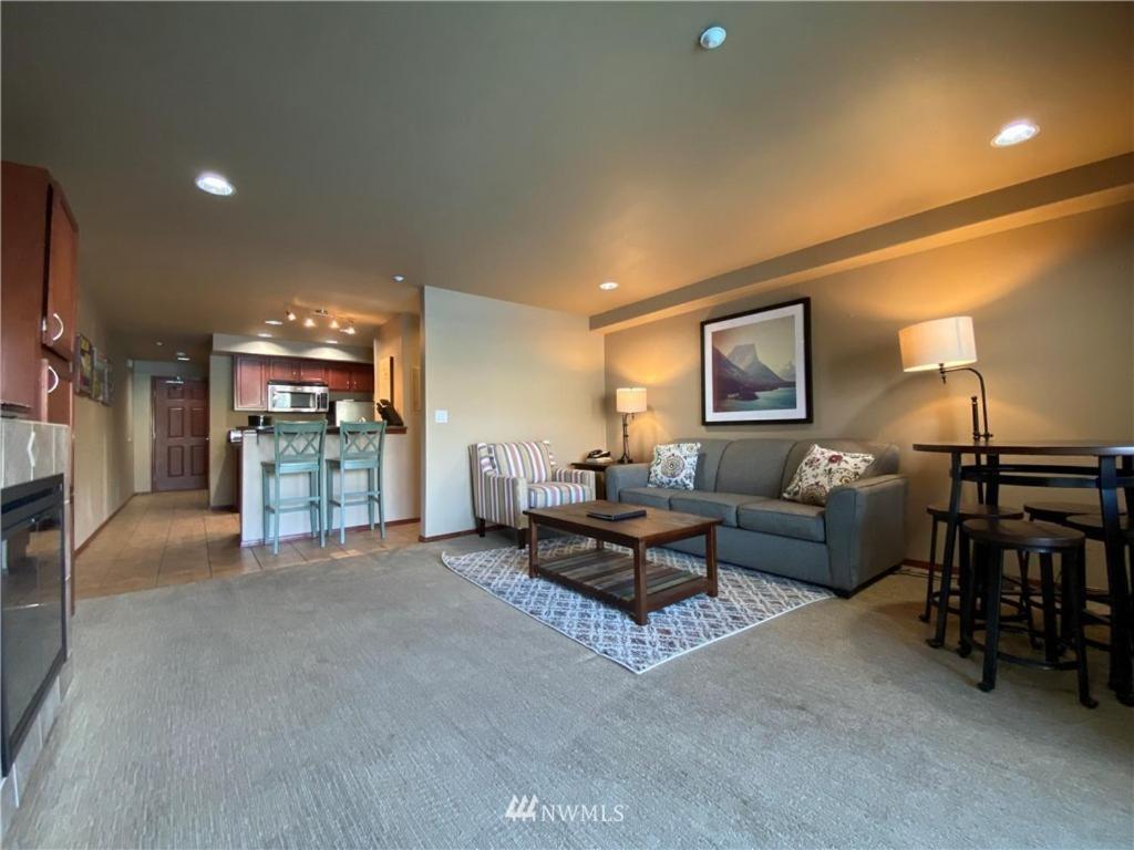 Grandview Lake Chelan- Waterfront View, Pool, Hot Tub, Golf, 1 Min To Downtown Zewnętrze zdjęcie