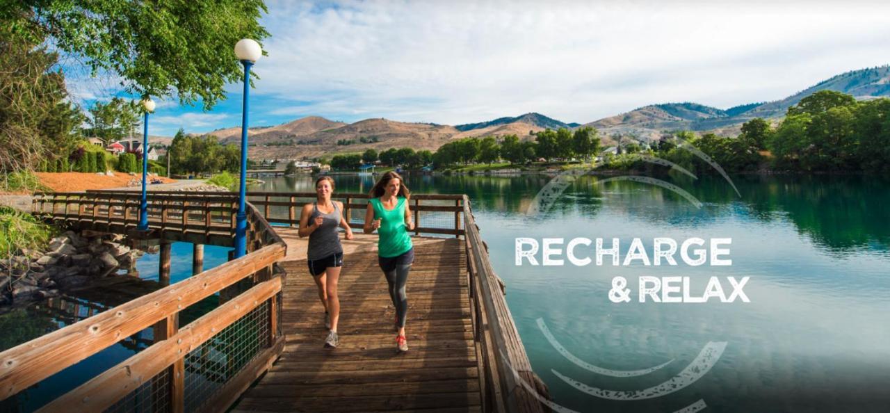 Grandview Lake Chelan- Waterfront View, Pool, Hot Tub, Golf, 1 Min To Downtown Zewnętrze zdjęcie